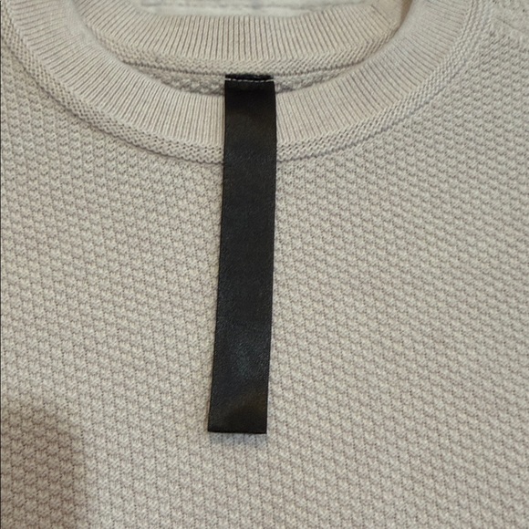 lululemon athletica Men's Ivory Textured Knit Crewneck Sweater Size M - Picture 7 of 9